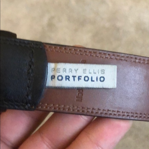 A belt - Picture 2 of 2